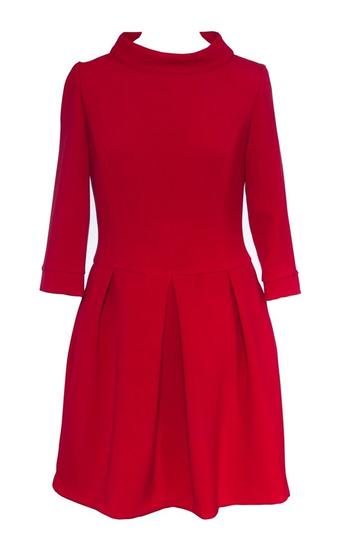 Vestido rojo cuello chimenea blancaspina